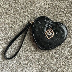 Juicy clutch